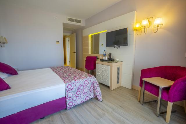 SUNMELIA BEACH RESORT HOTEL & SPA - Pokoje - FAMILY ROOM 2 BEDR