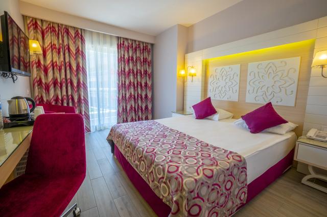 SUNMELIA BEACH RESORT HOTEL & SPA - Pokoje - FAMILY ROOM 2 BEDR