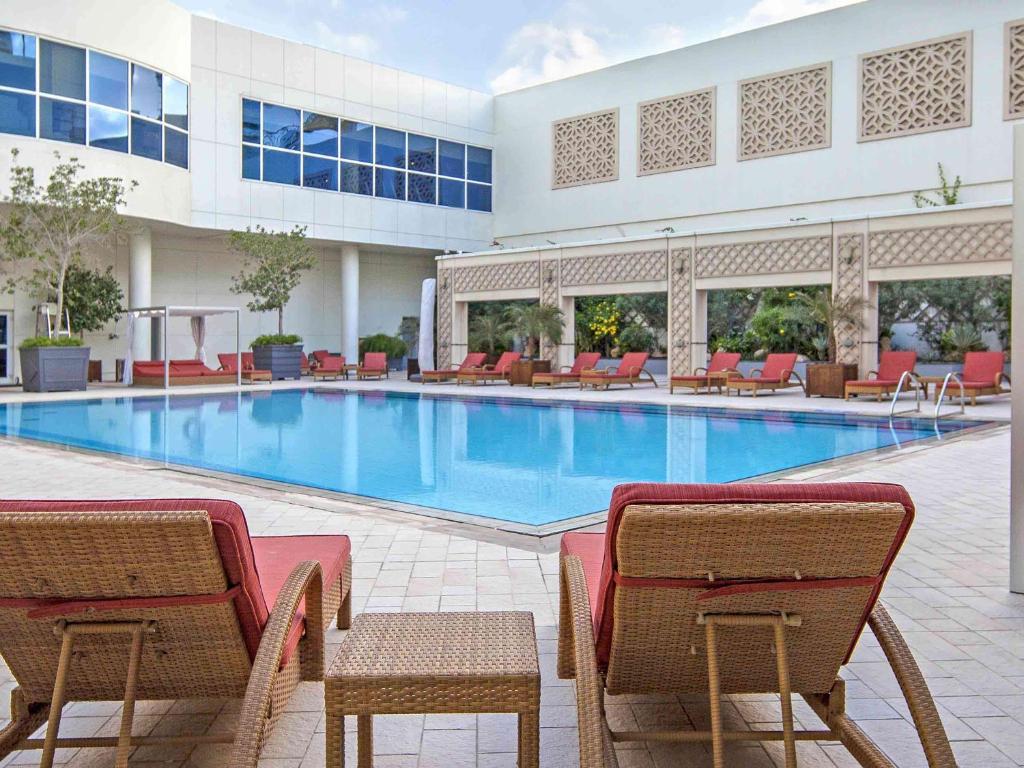 NOVOTEL DUBAI WORLD TRADE CENTER - Bazény - Venkovní bazén