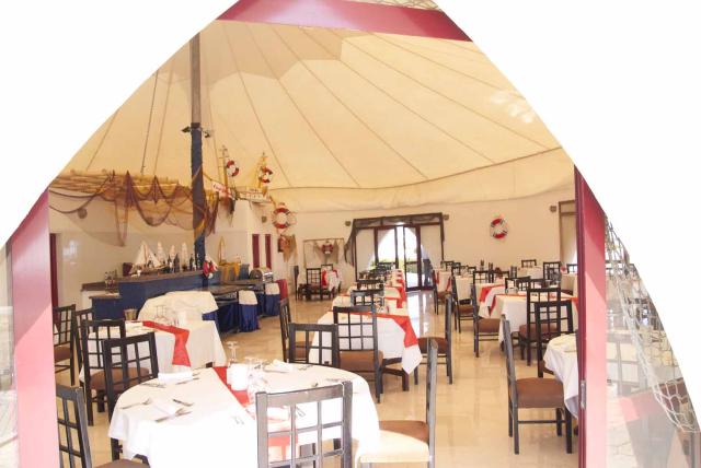 GORGONIA BEACH RESORT - Restaurace - La Vela 