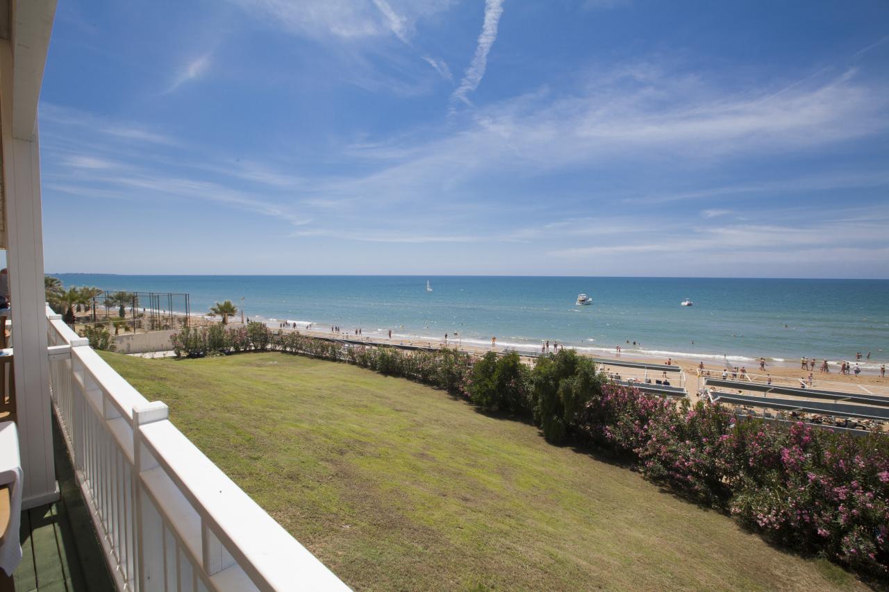 CLUB SIDE COAST HOTEL - Restaurace - BEACH SNACK RESTAURANT