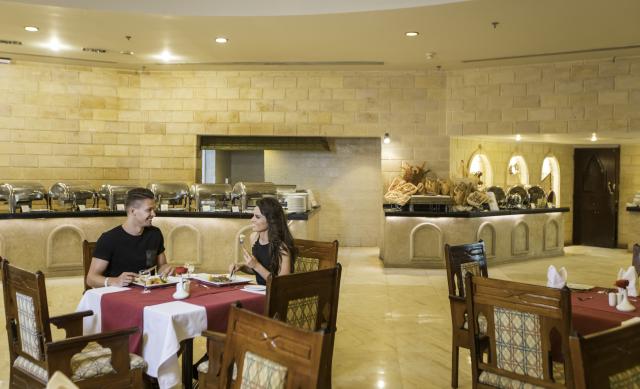 SUNRISE HOLIDAYS RESORT (adults only 16+) - Restaurace - Arabia