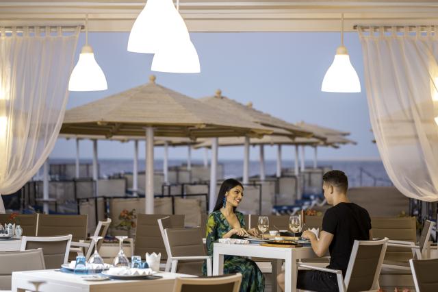 SUNRISE HOLIDAYS RESORT (adults only 16+) - Restaurace - Nasaya