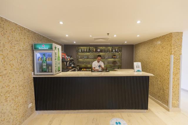 SUNRISE HOLIDAYS RESORT (adults only 16+) - Bary - Sun Bean Lob