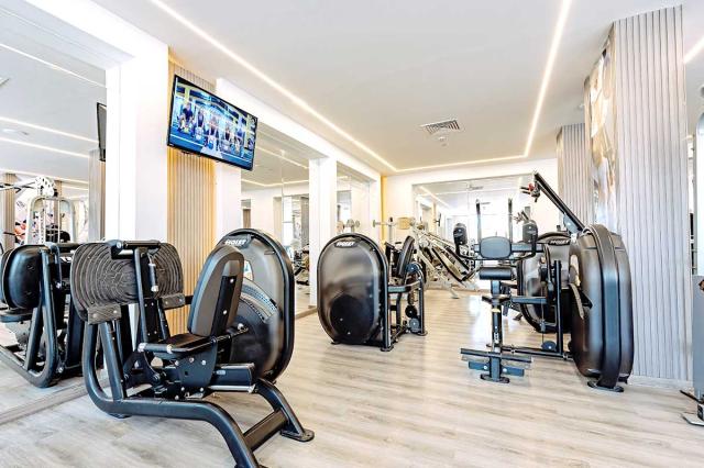 SUNNY DAYS EL PALACIO - Sport - Sport