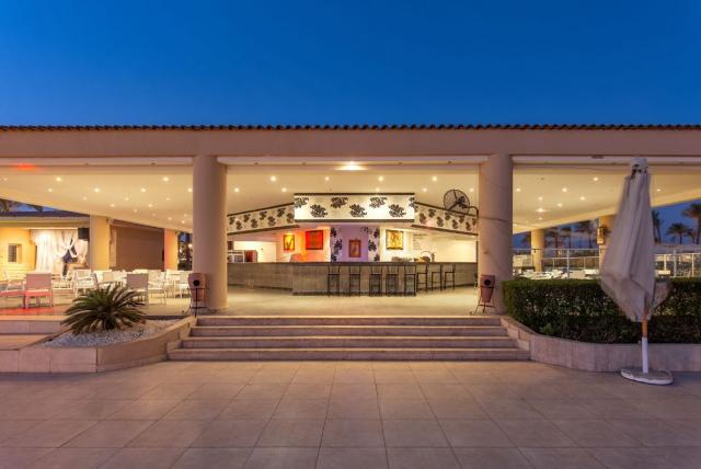 CLEOPATRA LUXURY RESORT MAKADI BAY - Bary - Pool bar
