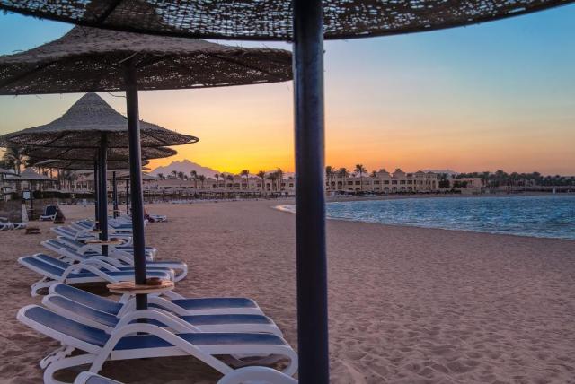 CLEOPATRA LUXURY RESORT MAKADI BAY - Pláž - Pláž