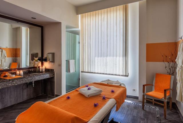 CLEOPATRA LUXURY RESORT MAKADI BAY - Lázně - Lázně