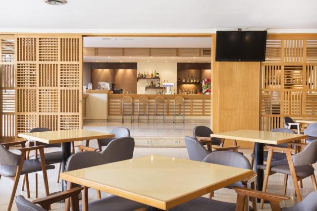 BE LIVE TENERIFE (ADULTS ONLY 16+) - Bary - MAIN BAR