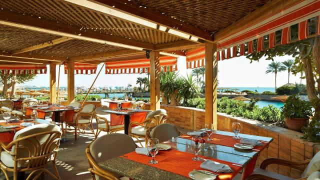 HURGHADA MARRIOTT RED SEA RESORT - Restaurace - Suf and Turf