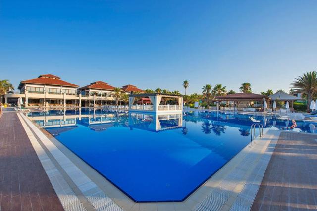 CLUB NENA - Bazény - Venkovní bazén