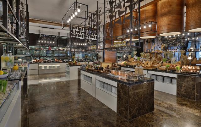 HILTON DUBAI PALM JUMEIRAH - Restaurace - All-day dining restau