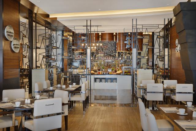 HILTON DUBAI PALM JUMEIRAH - Restaurace - All-day dining restau