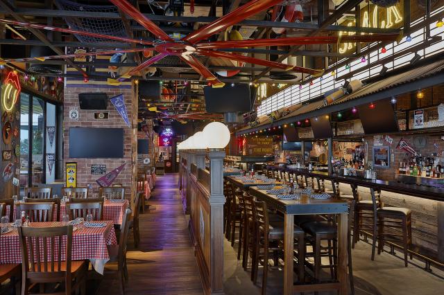 HILTON DUBAI PALM JUMEIRAH - Bary - CLAW BBQ