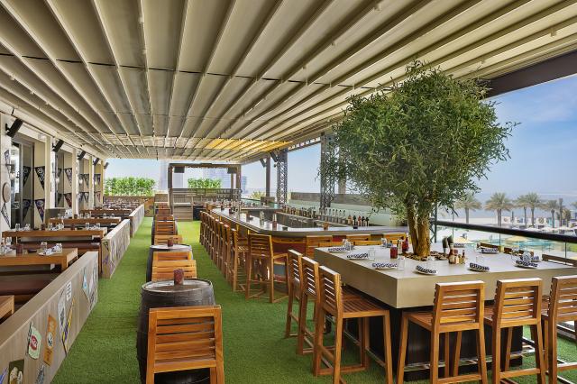 HILTON DUBAI PALM JUMEIRAH - Bary - CLAW BBQ