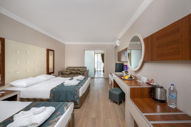 BEACH CLUB DOGANAY - Pokoje -  CORAL LARGE ROOM