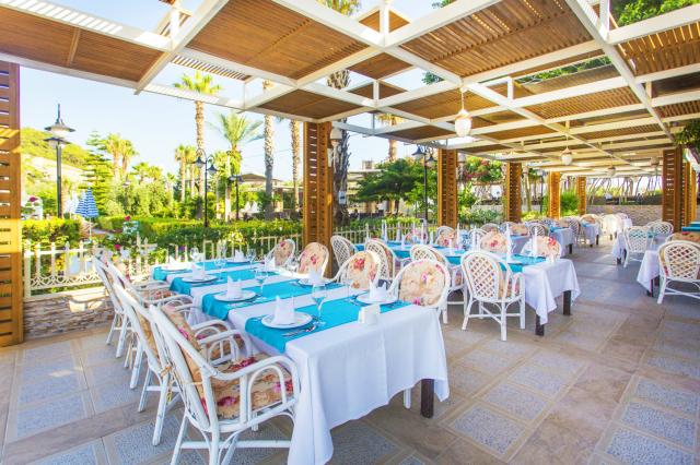 BEACH CLUB DOGANAY - Restaurace - ALA CARTE RESTAURANT