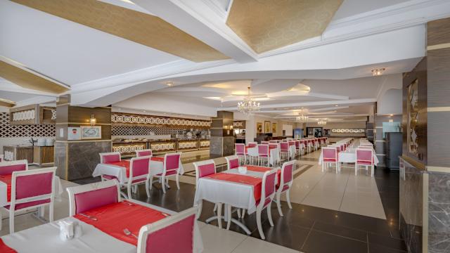 BEACH CLUB DOGANAY - Restaurace - MAIN RESTAURANT