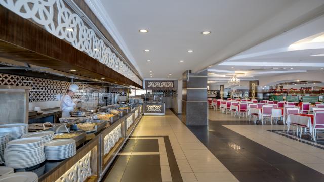 BEACH CLUB DOGANAY - Restaurace - MAIN RESTAURANT
