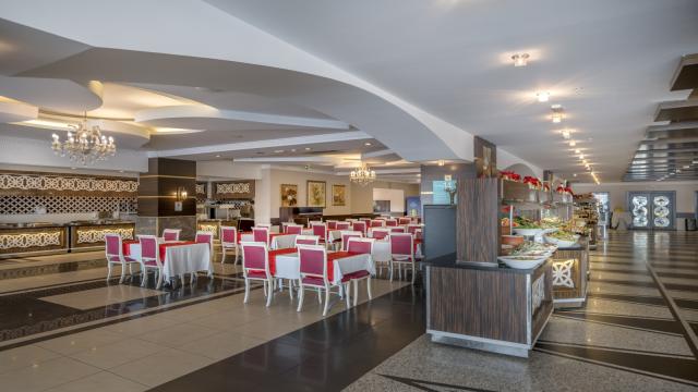 BEACH CLUB DOGANAY - Restaurace - MAIN RESTAURANT