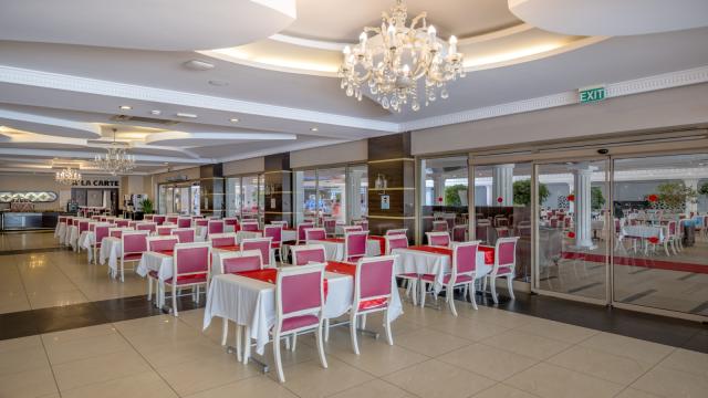 BEACH CLUB DOGANAY - Restaurace - MAIN RESTAURANT