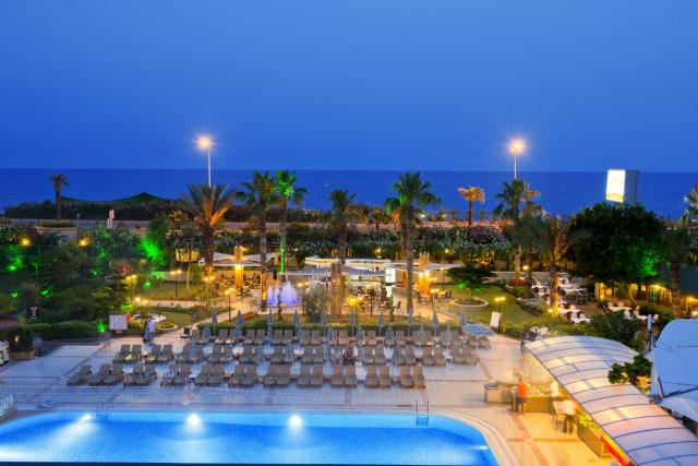 BEACH CLUB DOGANAY - Bary - POOL BAR 
