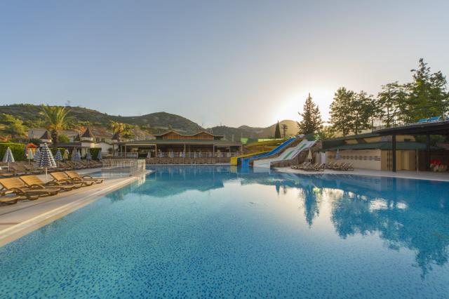 BEACH CLUB DOGANAY - Bazény - Venkovní bazén