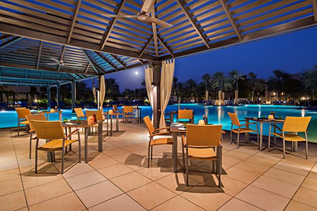 MIRAMAR AL AQAH BEACH RESORT - Restaurace - La Cucina