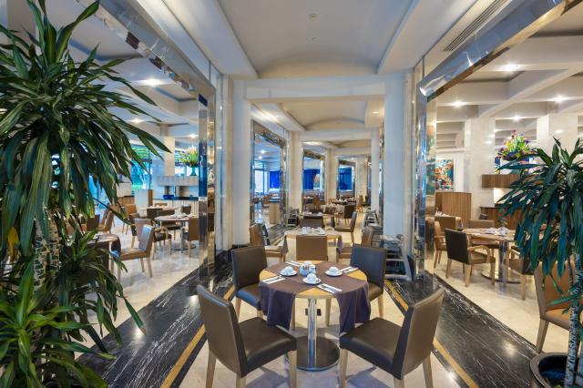 CALISTA LUXURY RESORT - Restaurace - BELLUM