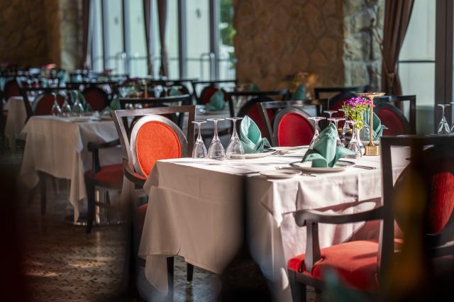 CALISTA LUXURY RESORT - Restaurace - Restaurace