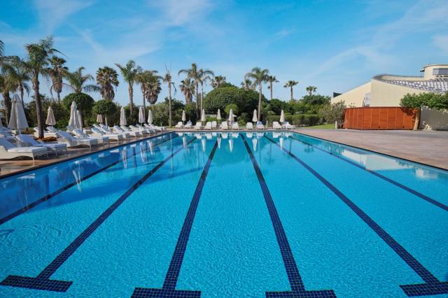CALISTA LUXURY RESORT - Bazény - Venkovní bazén