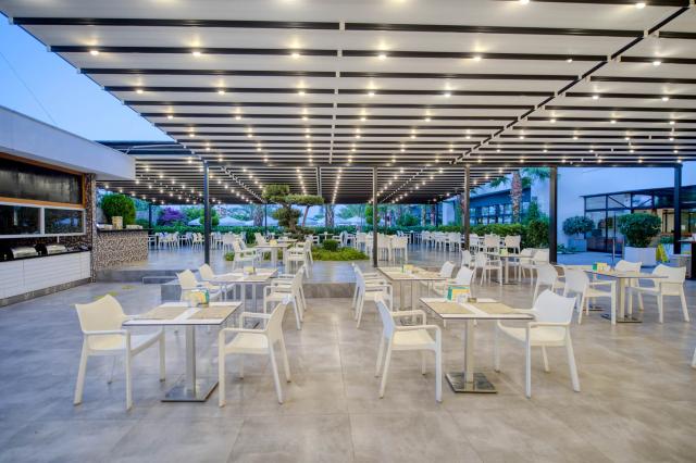 NUMA BAY EXCLUSIVE HOTEL - Restaurace - MAIN RESTAURANT 