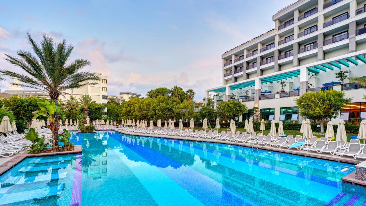 SEADEN VALENTINE RESORT & SPA (ADULTS ONLY 16+) - Bazény - Venk