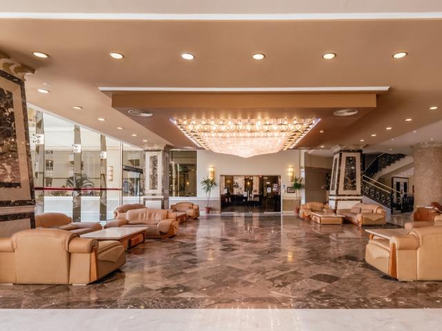 AMC ROYAL HOTEL & SPA - Restaurace - Ostatní