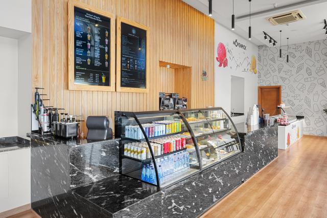 PICKALBATROS CITADEL RESORT SAHL HASHEESH - Bary - Starbucks Ca