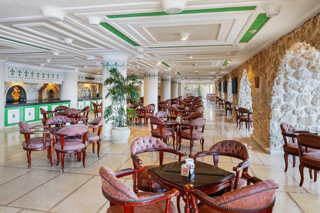 PICKALBATROS CITADEL RESORT SAHL HASHEESH - Bary - Lobby Bar