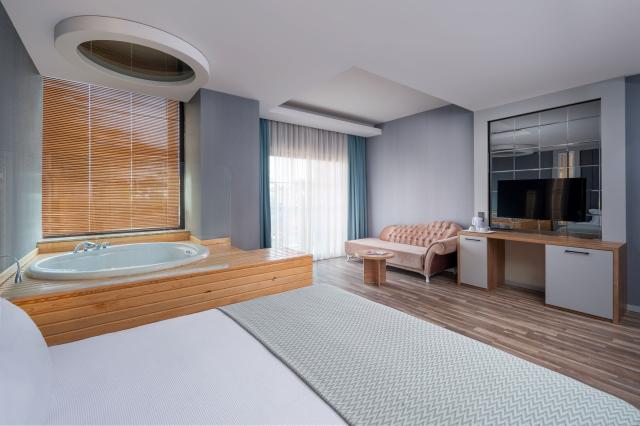 SIAM ELEGANCE HOTELS & SPA - Pokoje - JUNIOR SUITE LAND VIEW & 