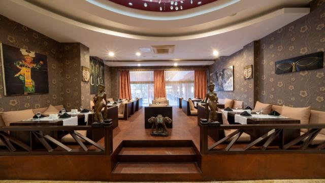 SIAM ELEGANCE HOTELS & SPA - Restaurace - KHUN MAI RESTAURANT