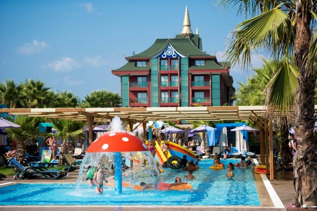 SIAM ELEGANCE HOTELS & SPA - Bazény - Venkovní / vnitřní dětský