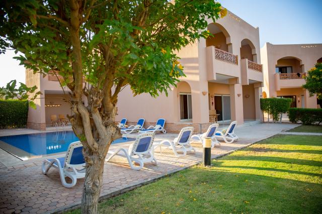 CONTINENTAL HOTEL HURGHADA - Pokoje - VILLA 3 ROOMS PARTIAL SEA