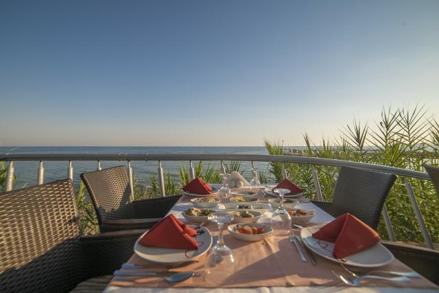 LONG BEACH ALANYA - Restaurace - DELPHIN RESTAURANT