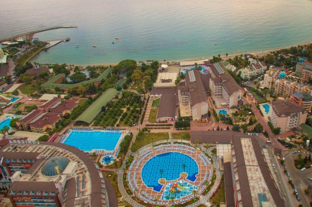 LONICERA RESORT & SPA HOTEL - Obecné - Hlavní budova