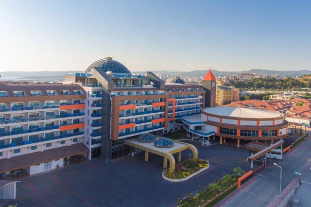 LONICERA RESORT & SPA HOTEL - Obecné - Hlavní budova