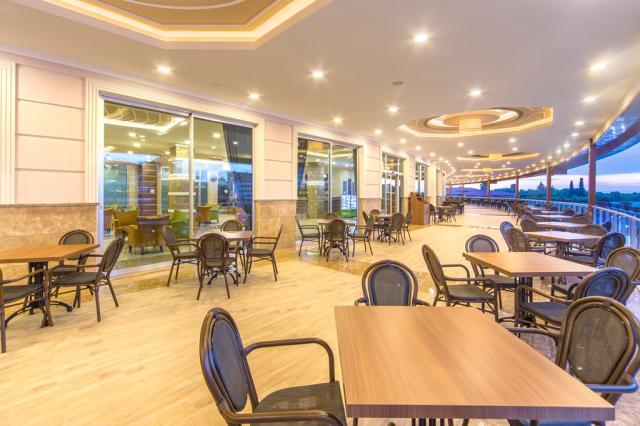LONICERA RESORT & SPA HOTEL - Bary - LOBBY BAR