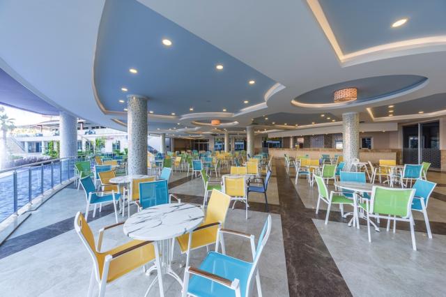 LONICERA RESORT & SPA HOTEL - Bary - WATERFALL BAR