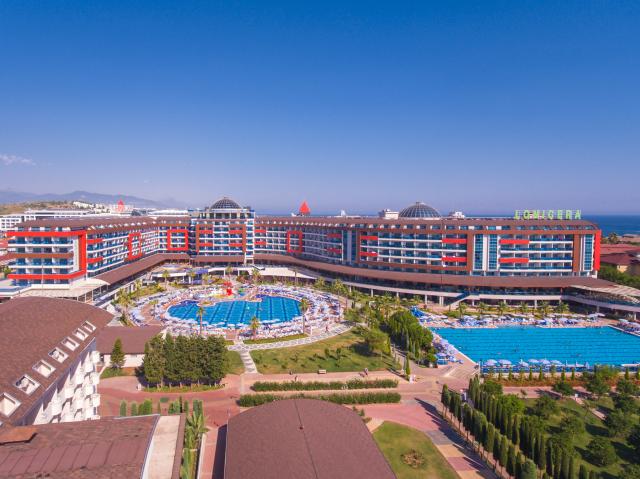LONICERA RESORT & SPA HOTEL - Bazény - Venkovní bazén