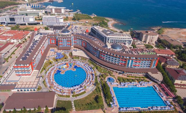 LONICERA RESORT & SPA HOTEL - Bazény - Venkovní bazén