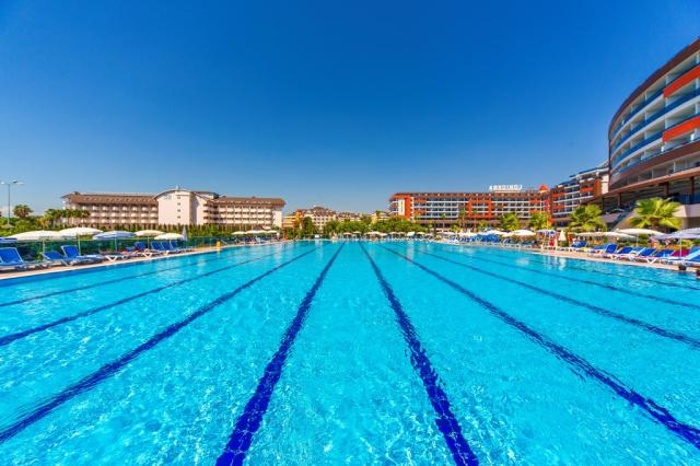 LONICERA RESORT & SPA HOTEL - Bazény - Venkovní bazén