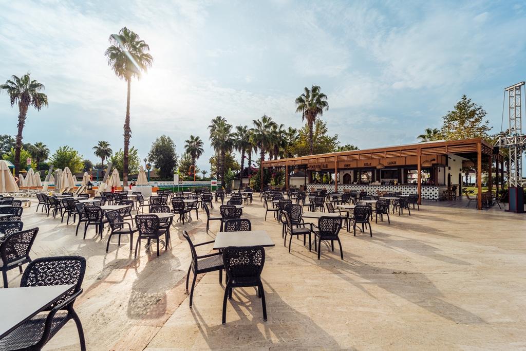 IC HOTELS SANTAI FAMILY RESORT - Bary - Pool Bar