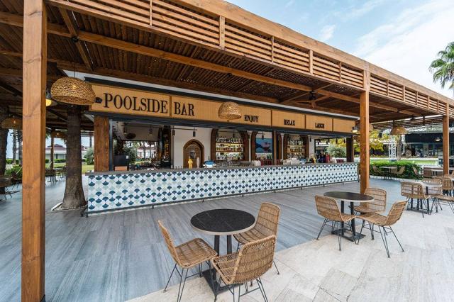 IC HOTELS SANTAI FAMILY RESORT - Bary - Pool Bar